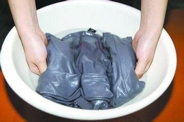 寒冷冬季，桶裝水灌裝設(shè)備教你清洗羽絨服小妙招
