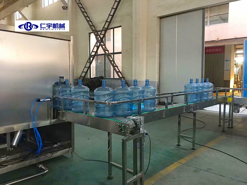 桶裝水灌裝機(jī)